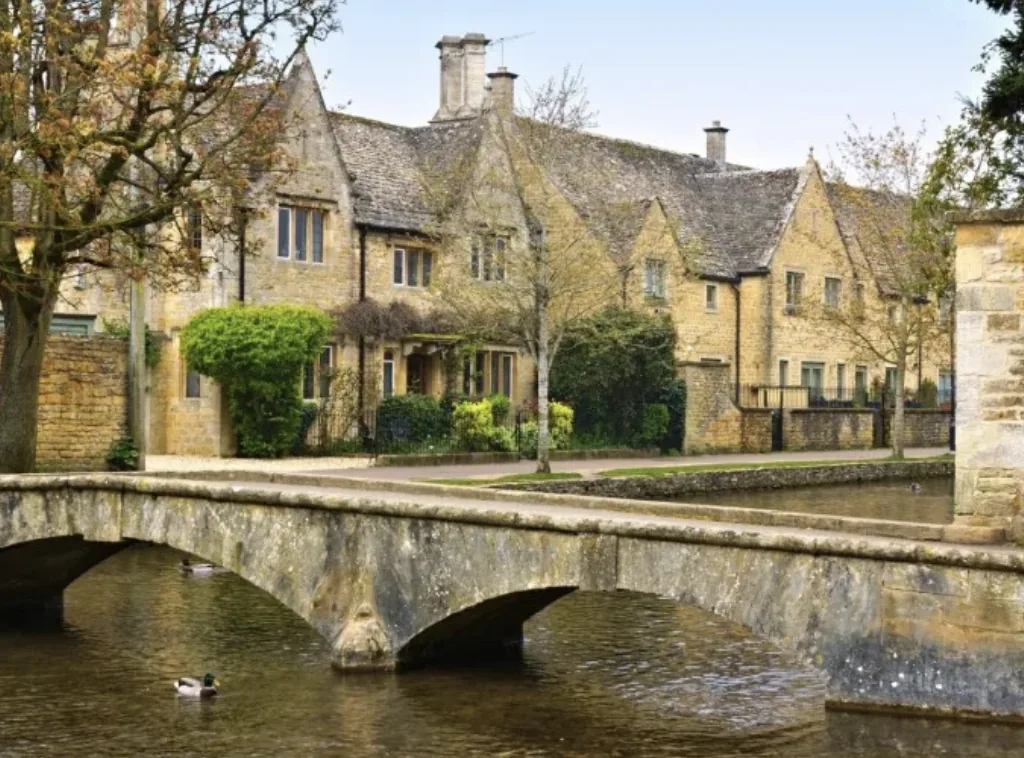 Bourton-on-the-Water, 'The Venice of the Cotswolds'